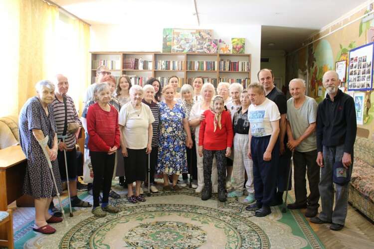 ПРАЦІВНИКИ ЦЕНТРУ КУЛЬТУРИ ЗНІМАЛИ БАР'ЄРИ ДОСТУПУ ДО НАРОДНОЇ ПІСНІ Й ПОЕЗІЇ В ТИЖДЕНЬ БЕЗБАР'ЄРНОСТІ