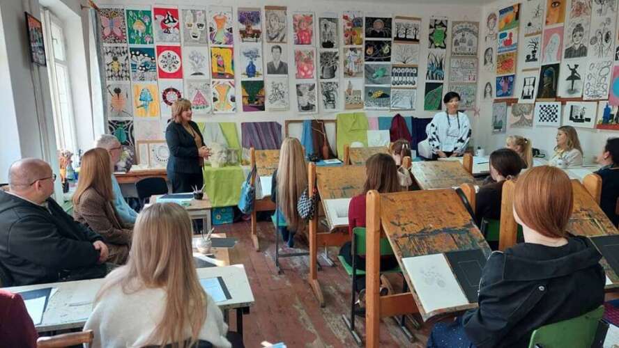 Викладачі Закарпатської академії мистецтв долучилися до методичного супроводу обласних семінарів із образотворчого мистецтва