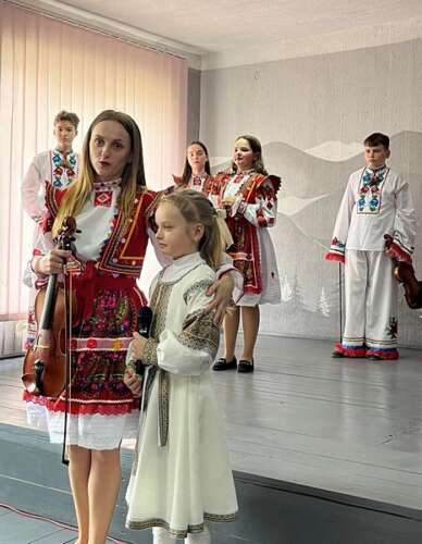 На базі Свалявської школи мистецтв відбувся обласний семінар з фольклору для викладачів мистецьких шкіл Закарпаття