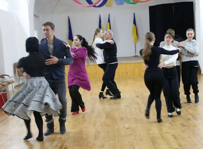 В Ужгороді відбувся семінар-тренінг «Драматургія, етюди та малюнки народних танців Закарпаття»