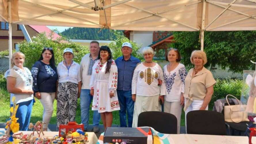 «СПІВАНОЧКИ МОЇ МИЛІ» ЗІБРАЛИ ВИКОНАВЦІВ КОЛОМИЙОК У КОЛОЧАВІ