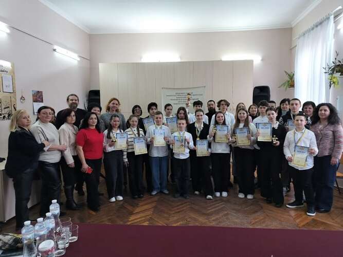 Переможці ІІ туру конкурсу індивідуальних виконавців здобувачів освіти старших класів мистецьких шкіл Закарпатської області. Номінація «Домра, мандоліна, цимбали, бандура» та «Класична гітара»