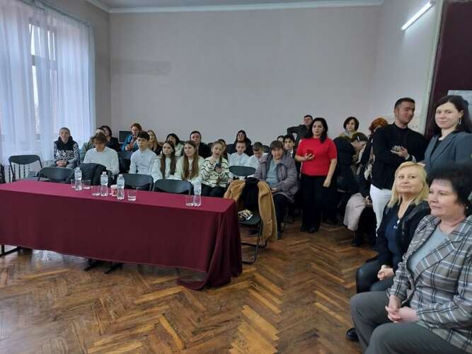 Переможці ІІ туру конкурсу індивідуальних виконавців здобувачів освіти старших класів мистецьких шкіл Закарпатської області. Номінація «Домра, мандоліна, цимбали, бандура» та «Класична гітара»