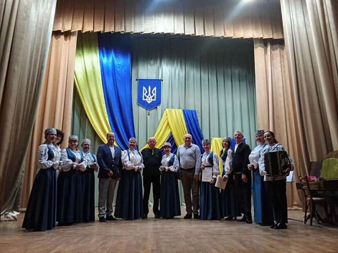 АМАТОРСЬКІ КОЛЕКТИВИ СВАЛЯВИ ПРОЙШЛИ ВИМОГЛИВІ ІСПИТИ НА ТВОРЧУ ЗРІЛІСТЬ