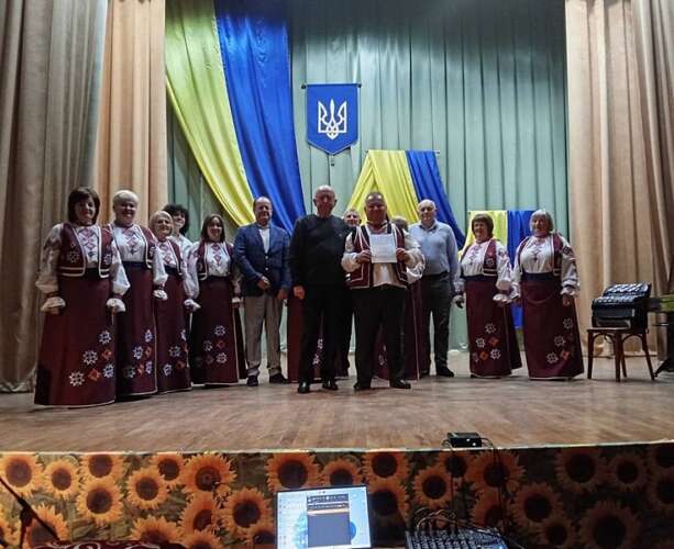 АМАТОРСЬКІ КОЛЕКТИВИ СВАЛЯВИ ПРОЙШЛИ ВИМОГЛИВІ ІСПИТИ НА ТВОРЧУ ЗРІЛІСТЬ