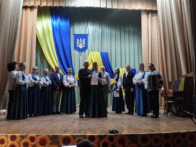 АМАТОРСЬКІ КОЛЕКТИВИ СВАЛЯВИ ПРОЙШЛИ ВИМОГЛИВІ ІСПИТИ НА ТВОРЧУ ЗРІЛІСТЬ