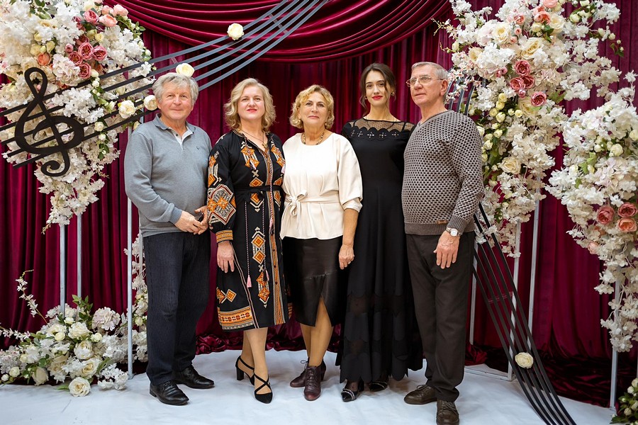 У СТОРОЖНИЦІ ЯСКРАВО ВІДЗНАЧИЛИ СВЯТО ПРАЦІВНИКІВ КУЛЬТУРИ