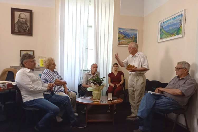 В Ужгороді відзначили 100-річчя Петра Угляренка