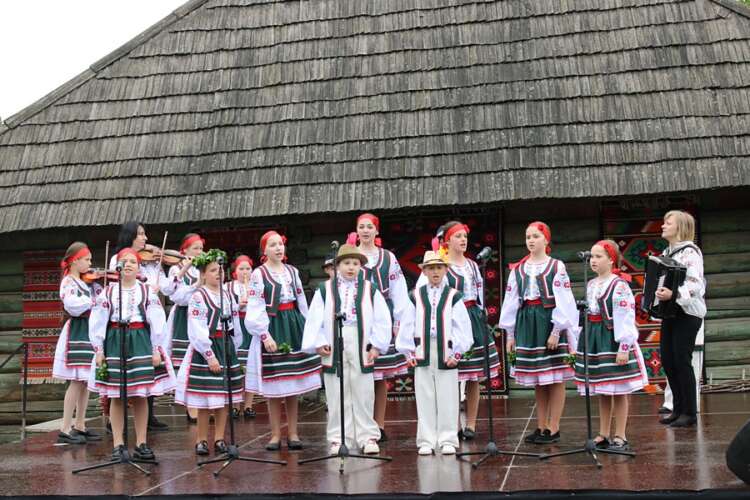 Переможці Обласного фольклорного фестивалю-конкурсу «Веселковий передзвін»