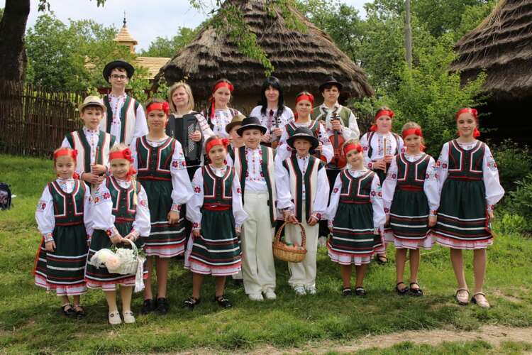 Переможці ХV обласного фольклорного фестивалю-конкурсу «Веселковий передзвін» 